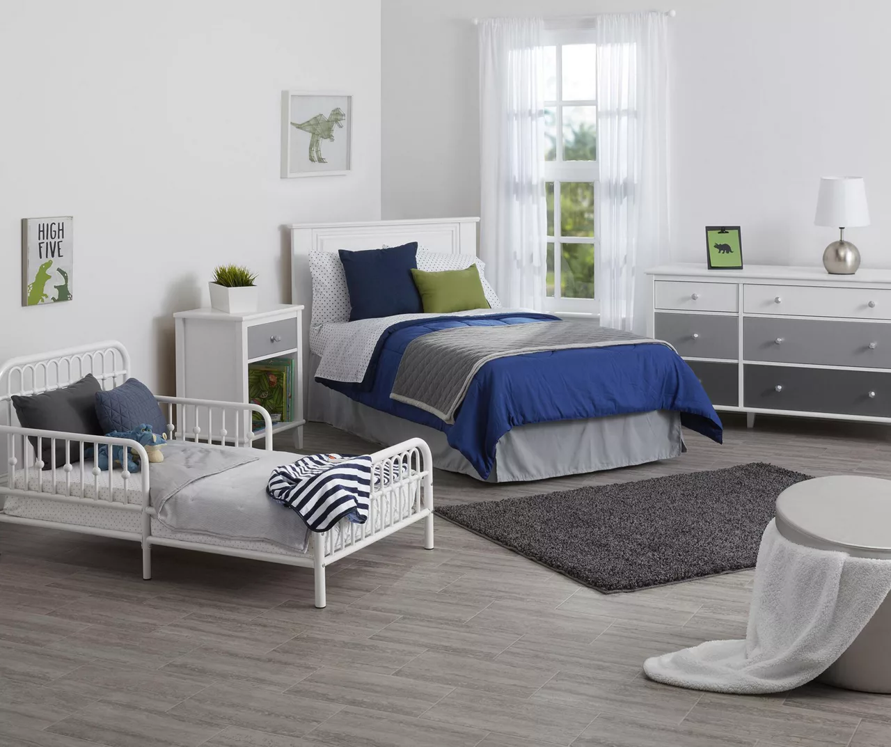 Little Seeds Monarch Hill Poppy Nightstand 13 Little Seeds Monarch Hill Poppy Nightstand - Image 11